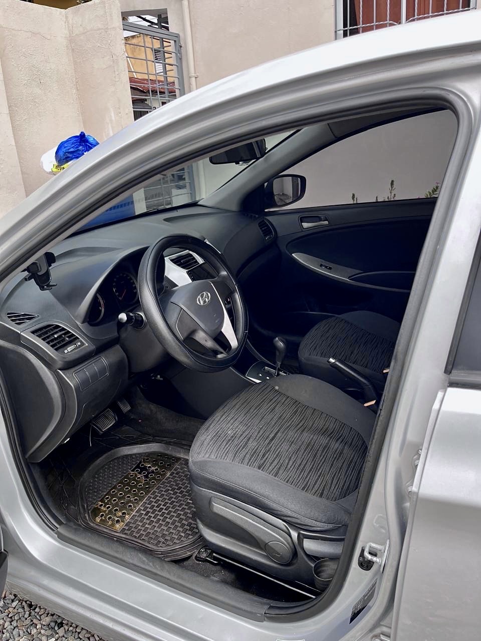 carros - Hyundai Accent 2017 - Motor Dohc 3