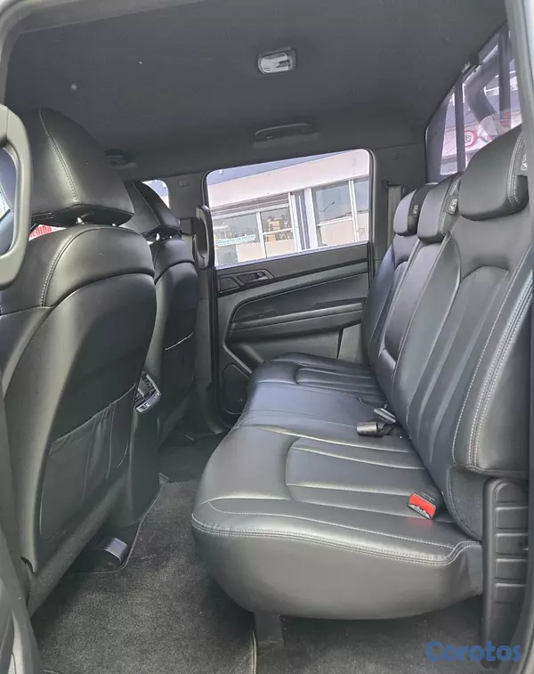 jeepetas y camionetas - KGM REXTON 2021 GRIS OSCURO DIESEL 12
