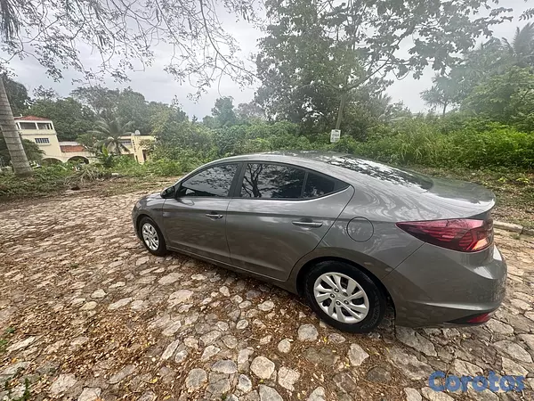 carros - Hyundai Elantra 2020 5