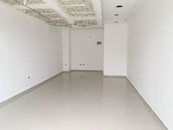 oficinas y locales comerciales - local comercial primer nivel  4