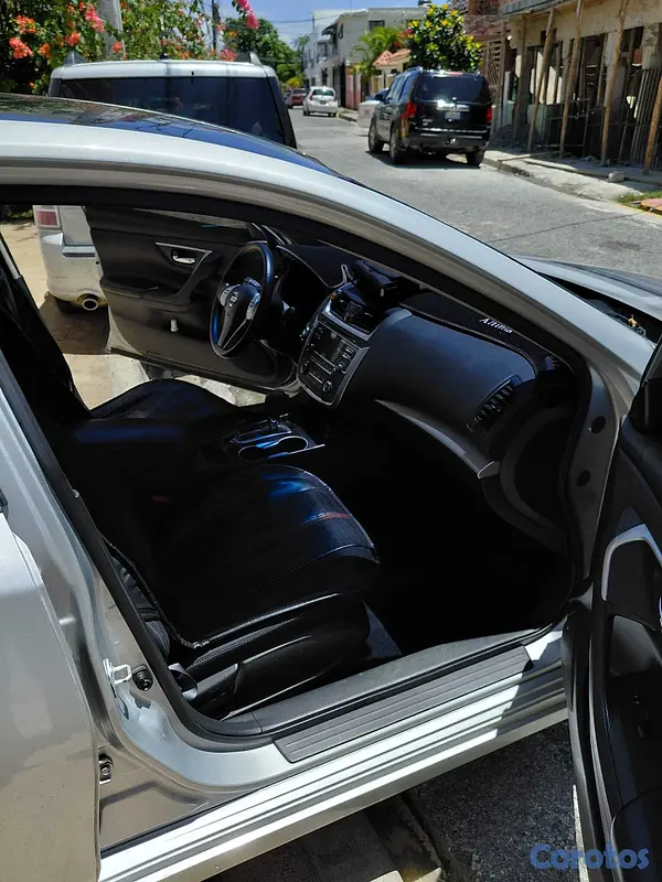 carros - NISSAN ALTIMA GRIS Condiciones de Nuevo 5