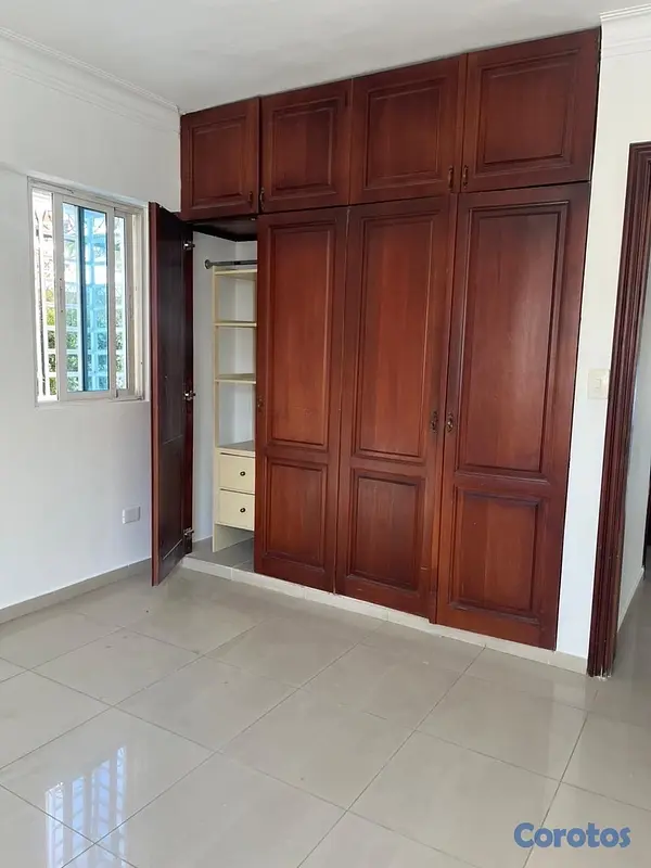 apartamentos - Apartamento en Alquiler en Bella Vista con terraza, 2do piso.
 8