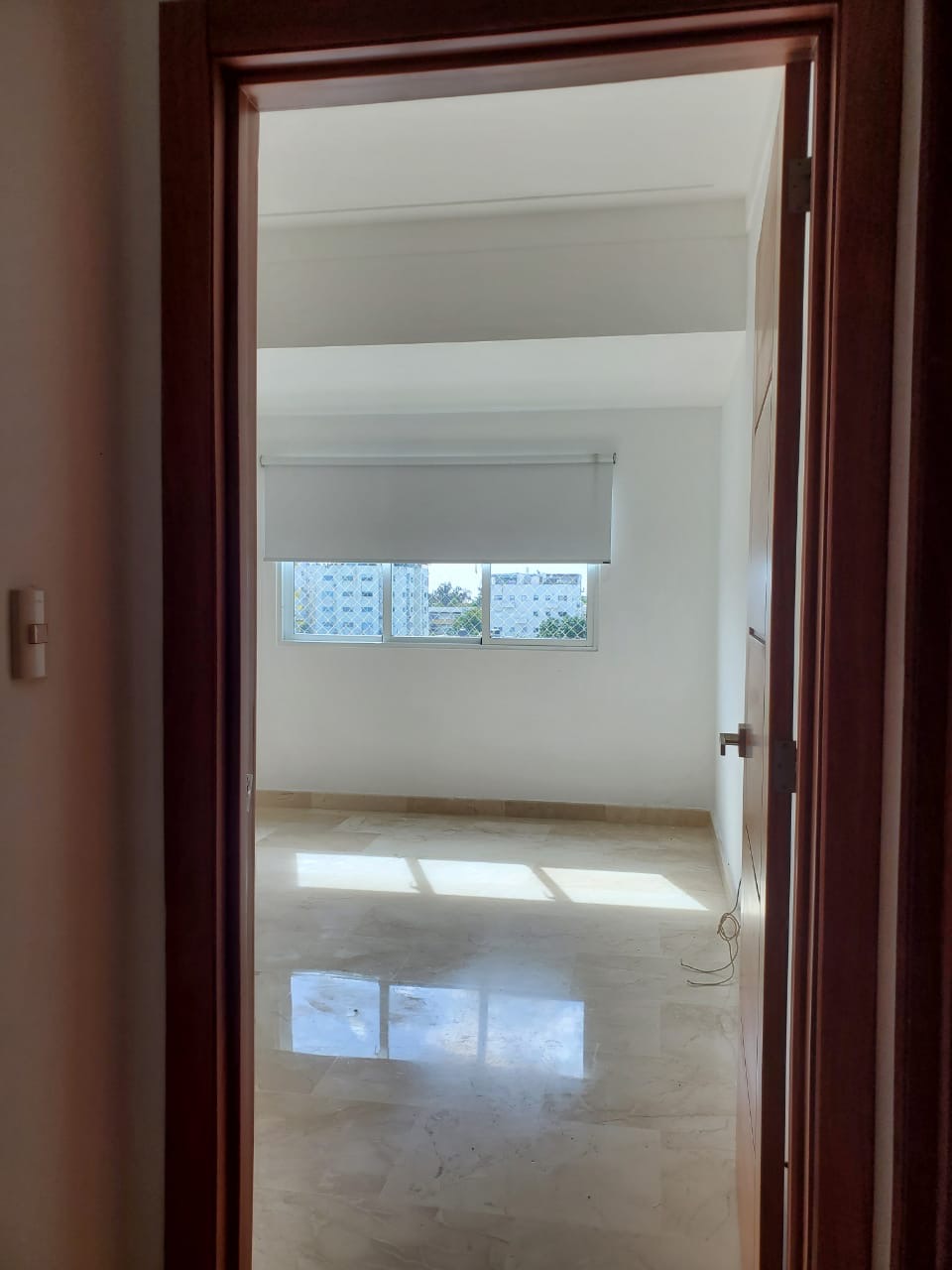 apartamentos - Alquiló mirador sur tres hab con baño dos parqueos 5