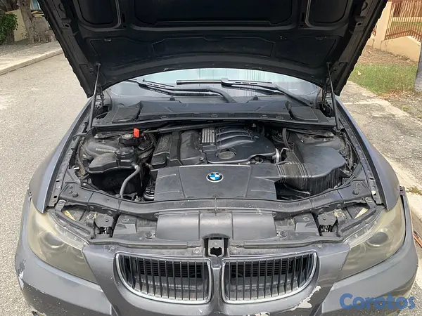 carros - BMW 320i E90 2007  11
