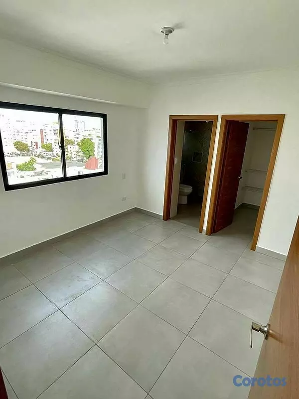 apartamentos - 🔵Alquilo Apartamento 8vo  piso Evaristo Morales  8