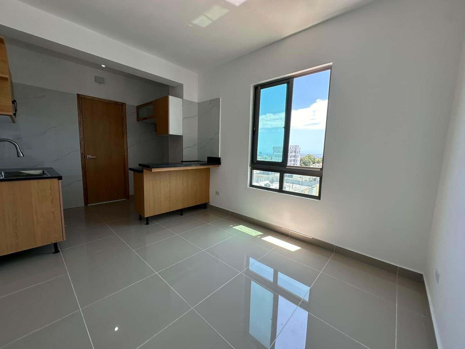 apartamentos - Vendo Independencia klm 7 y medio casi listo , sal 6