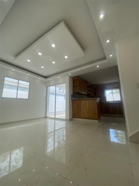 casas - Venta de casa de 2 niveles en la autopista de san Isidro prado oriental 3