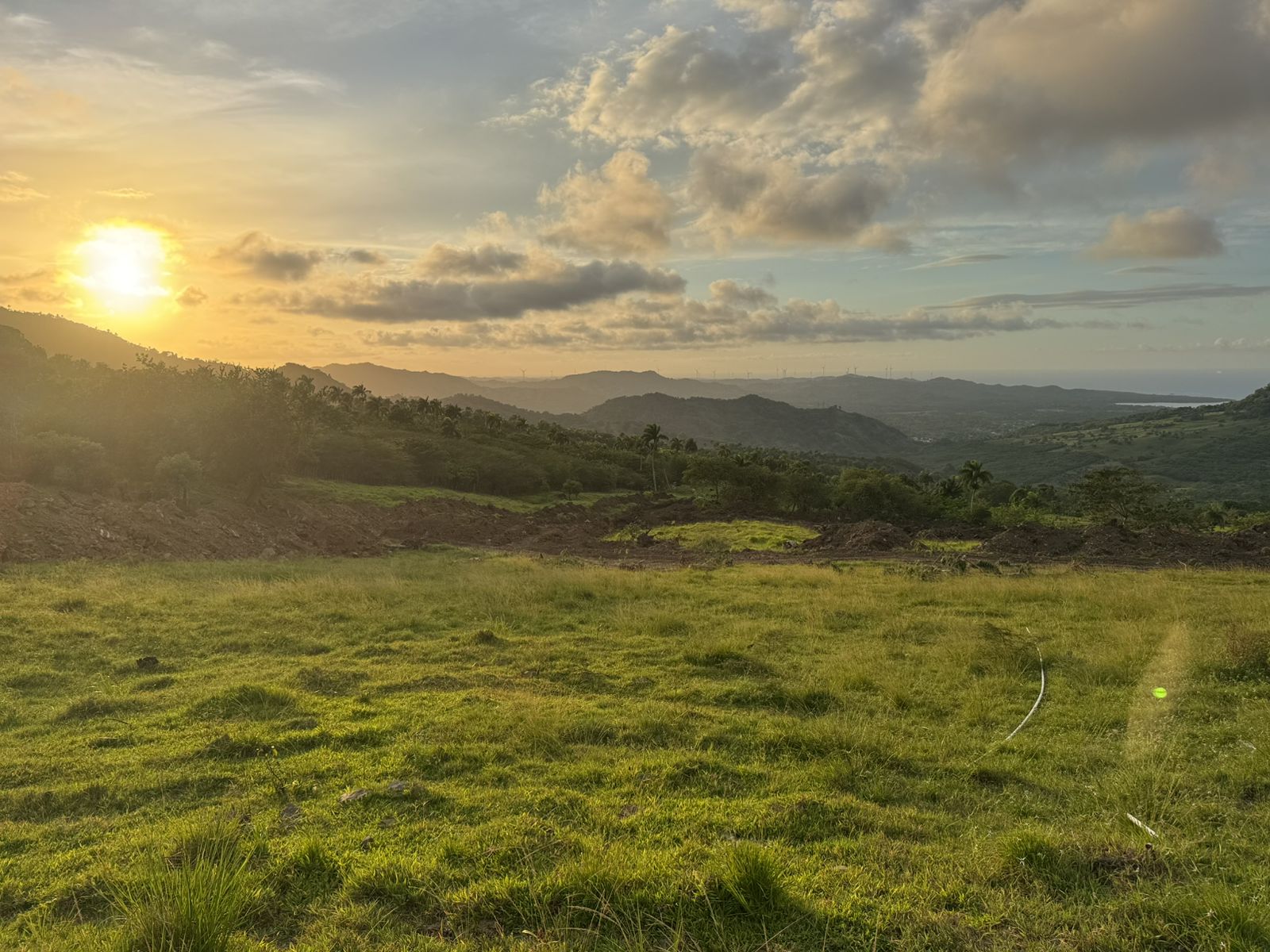 solares y terrenos - Solares próximo al cupey con una hermosa vista proyecto con amenidades  3