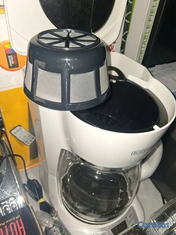 electrodomesticos - Cafetera Black+Decker de 12 Tazas Programable + Fi 9