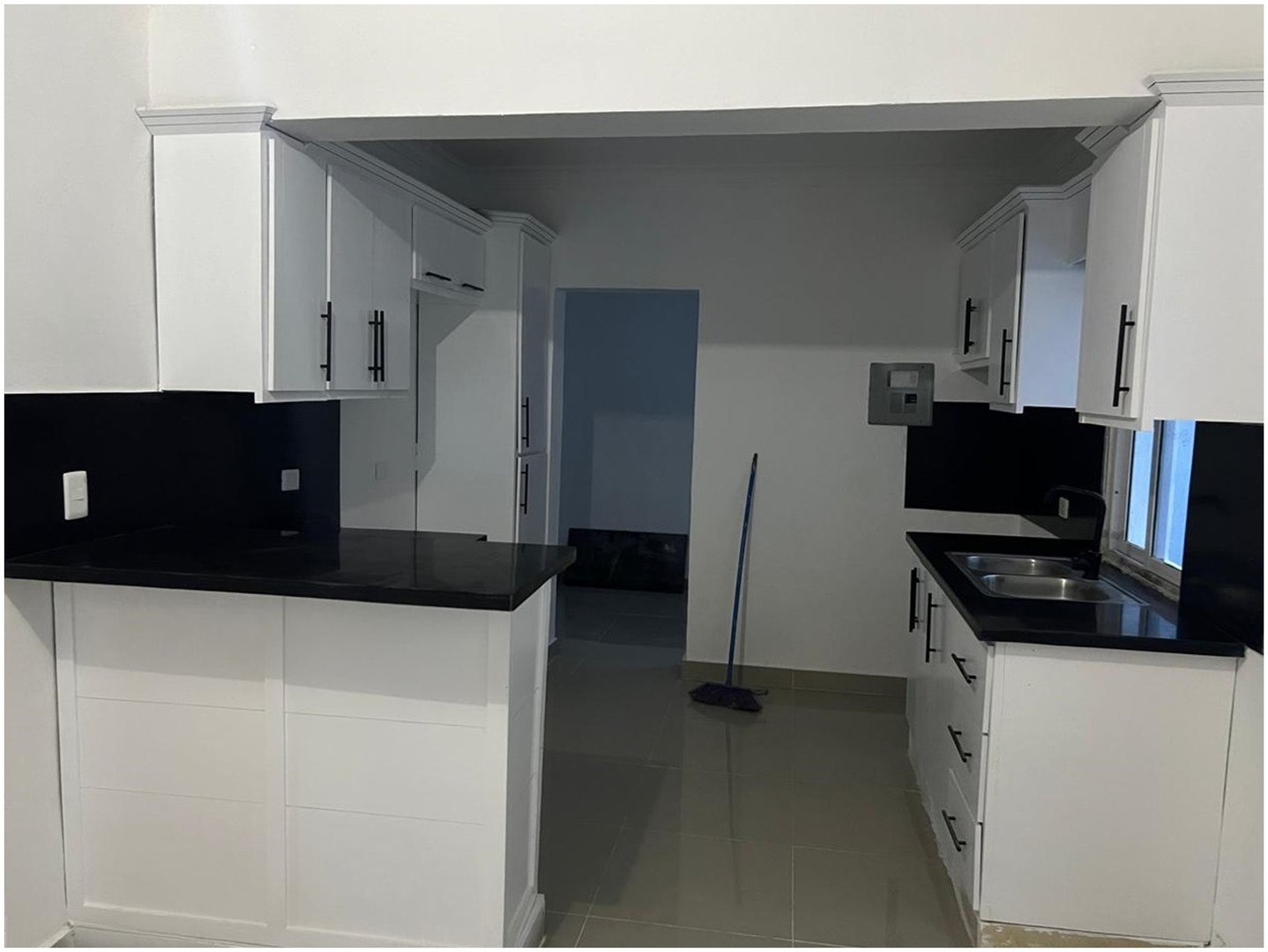 casas - 2 CASAS EN LA AUTOPISTA DE SAN ISIDRO, en Proyecto de 12, a 3 minutos del  OLE 0