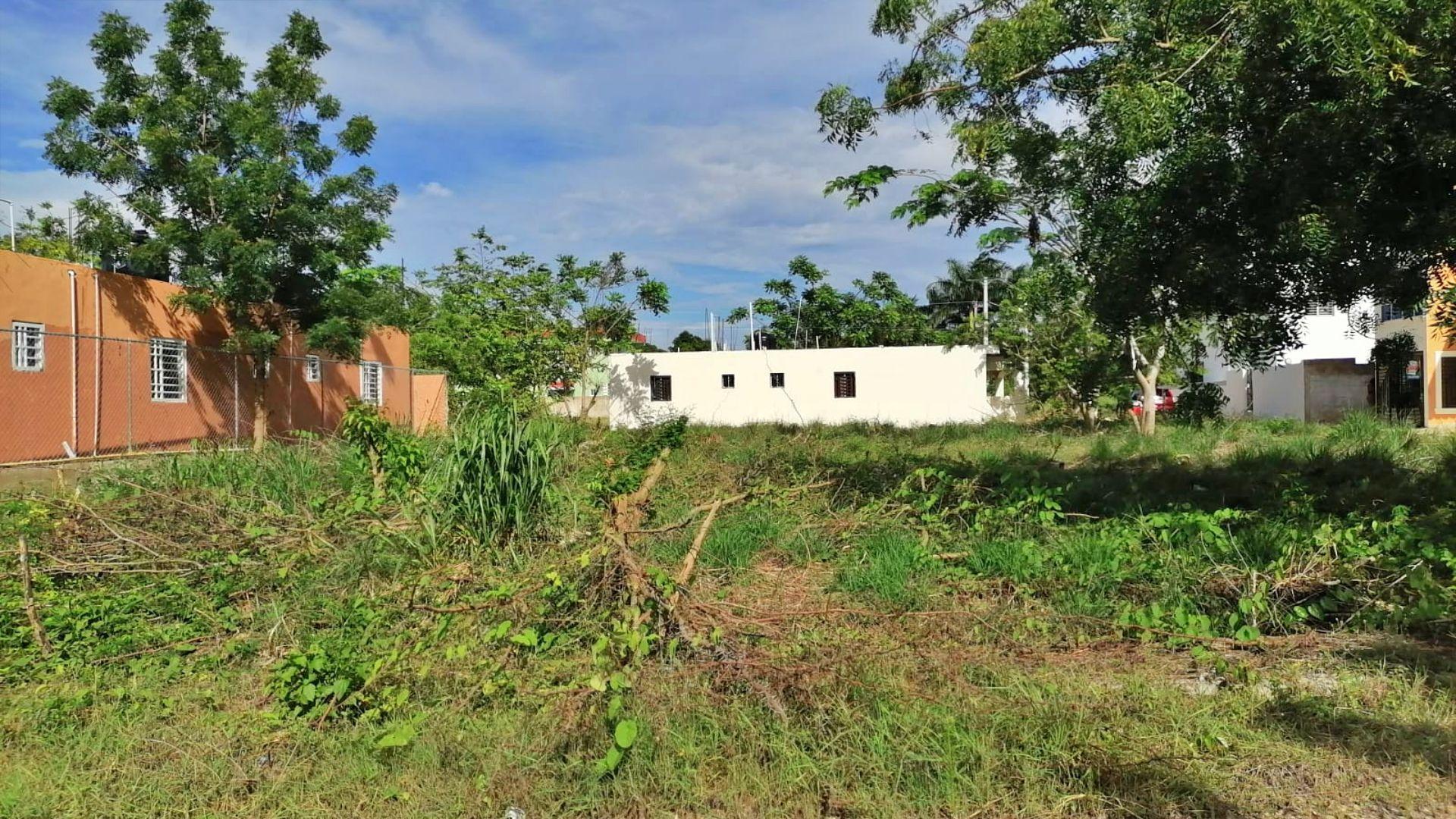 solares y terrenos - Prime 740.15 sqm Lot for Sale in Benerito, La Romana 3