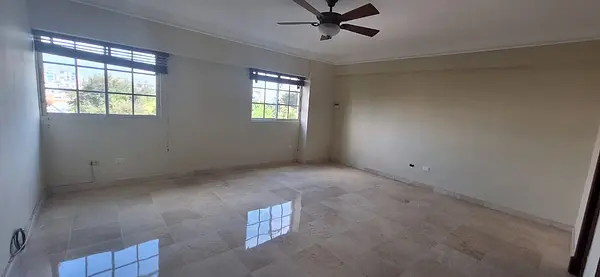 apartamentos - Apartamento Quinto Nivel en Los Cacicazgos, Distrito Nacional (G.M) 1
