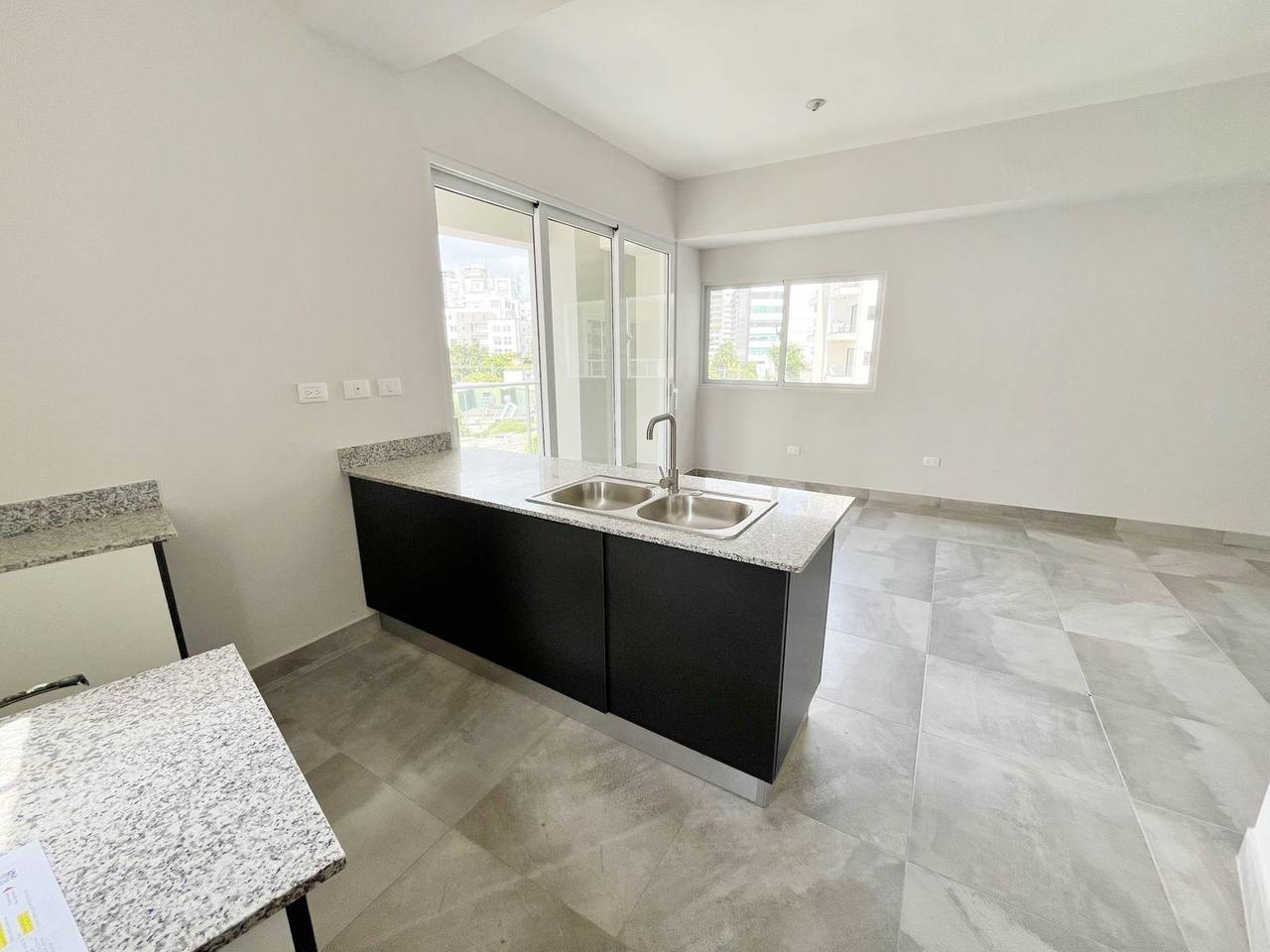 apartamentos - VENTA de moderno apartamento en Serralles 0
