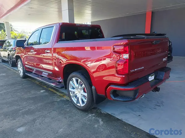 jeepetas y camionetas - 2024 Chevrolet Silverado High Country  10