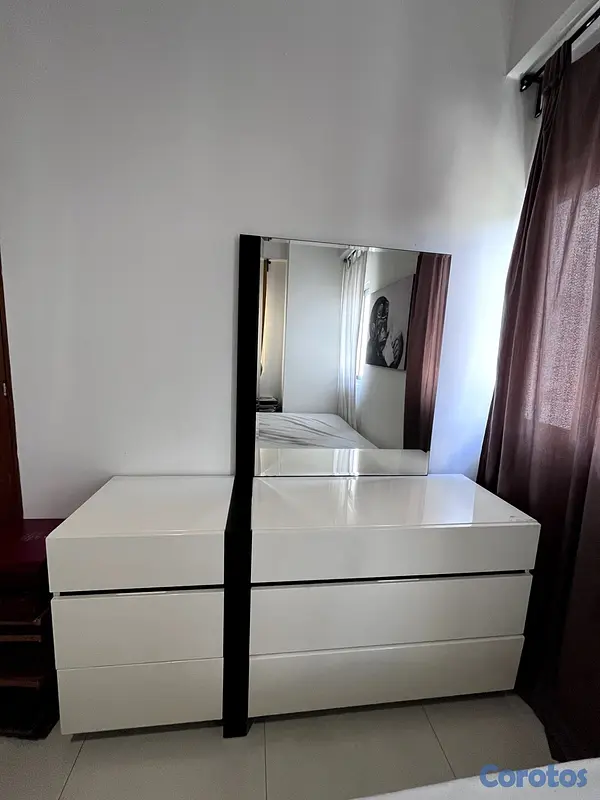 muebles y colchones - Cama + Gavetero con espejo moderno en excelentes condiciones. REBAJADO. 2
