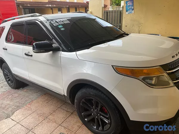 jeepetas y camionetas - RD$550,000 negociable  11