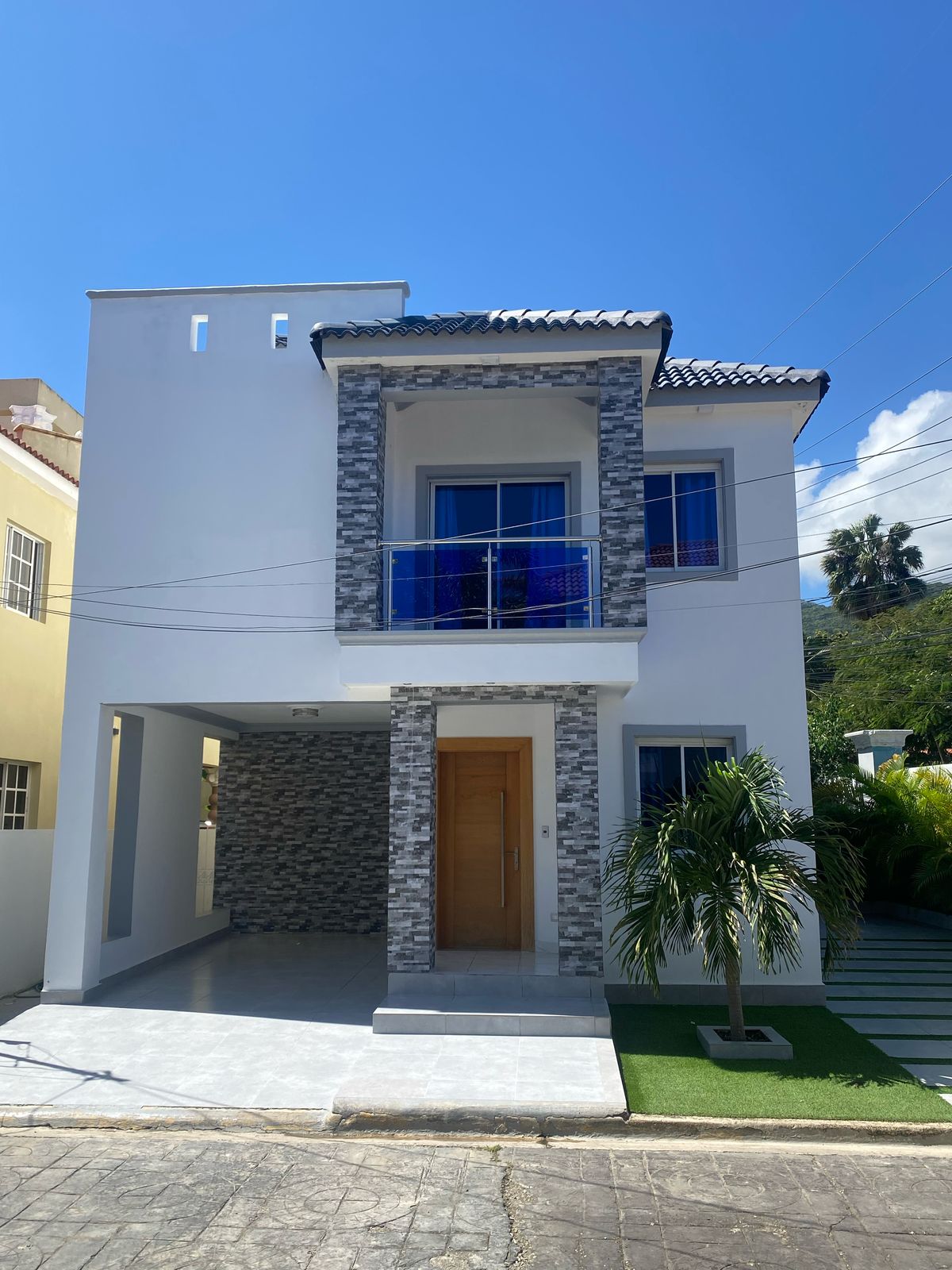 casas - Casa Moderna Amueblada con Vista al Mar y Montaña 0