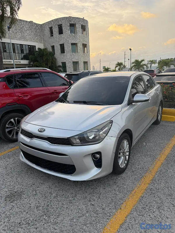 carros - Kia Rio LX 2018 3