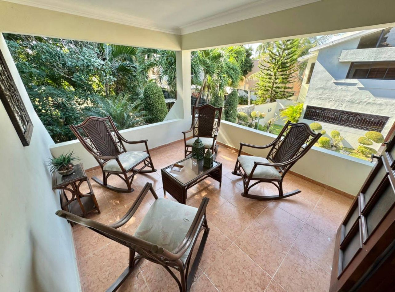 casas - Casa en Venta en las praderas con patio distrito N 7