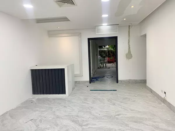 oficinas y locales comerciales - Alquiler local en primer nivel  3