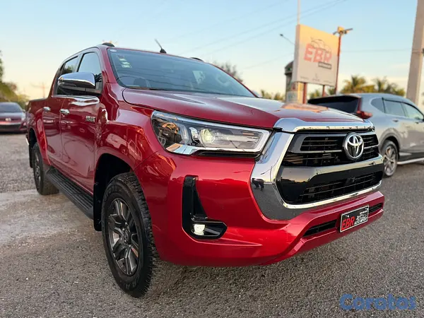 jeepetas y camionetas - Toyota Hilux SRV 2023 2