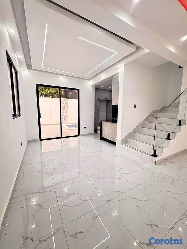 casas - venta de casa con piscina en la autopista de san isidro Santo Domingo este  6