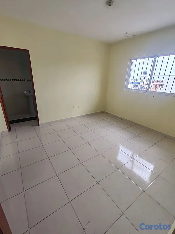 apartamentos - Vendo 4to piso Alma rosa II 8