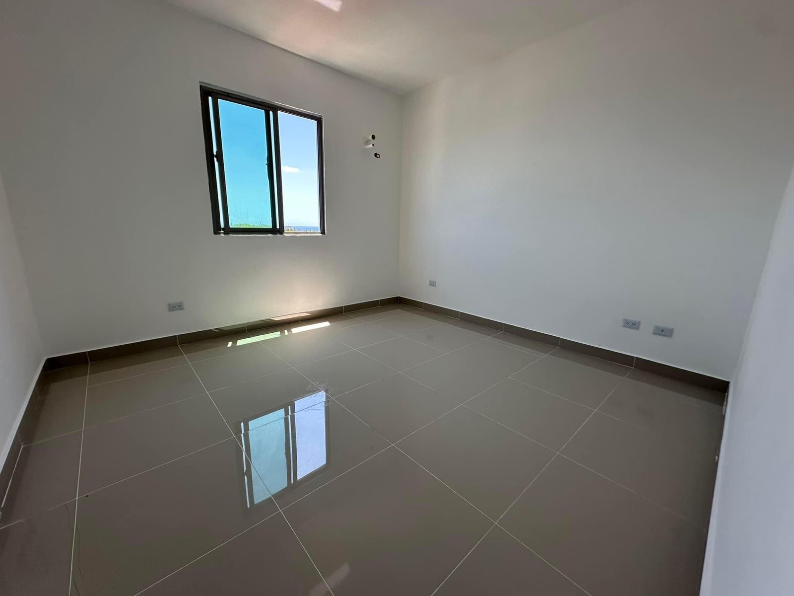 apartamentos - Vendo Independencia klm 7 y medio casi listo , sal 3