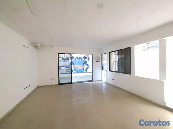oficinas y locales comerciales - Local Comercial en alquiler en Julieta Morales 3