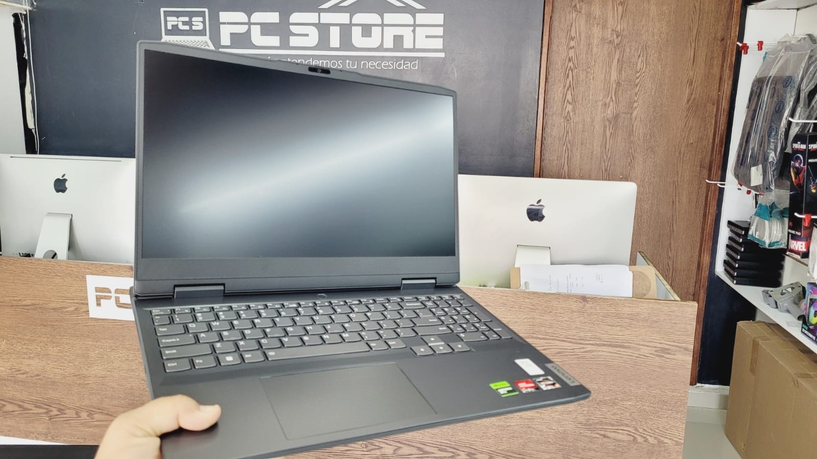 computadoras y laptops - LAPTOP LENOVO GAMING 3 RYZEN 5 8GB 512SSD 8