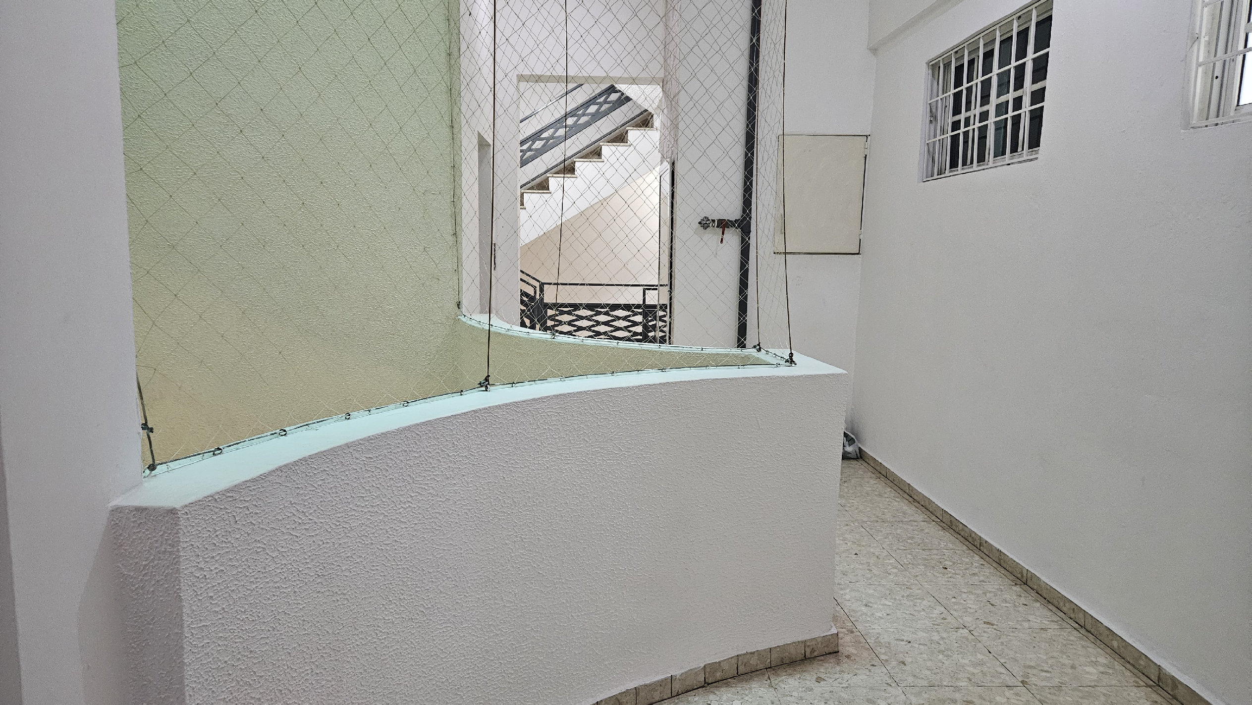 apartamentos - Alquiler de Apartamento en La esperilla Vacio sin Balcon  7