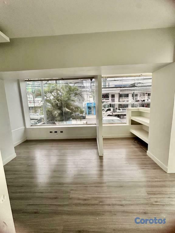 oficinas y locales comerciales - LOCAL COMERCIAL 65 METROS DE RENTA LOS JARDINES SANTIAGO 2