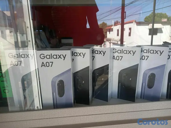 celulares y tabletas - galaxy A007



 2