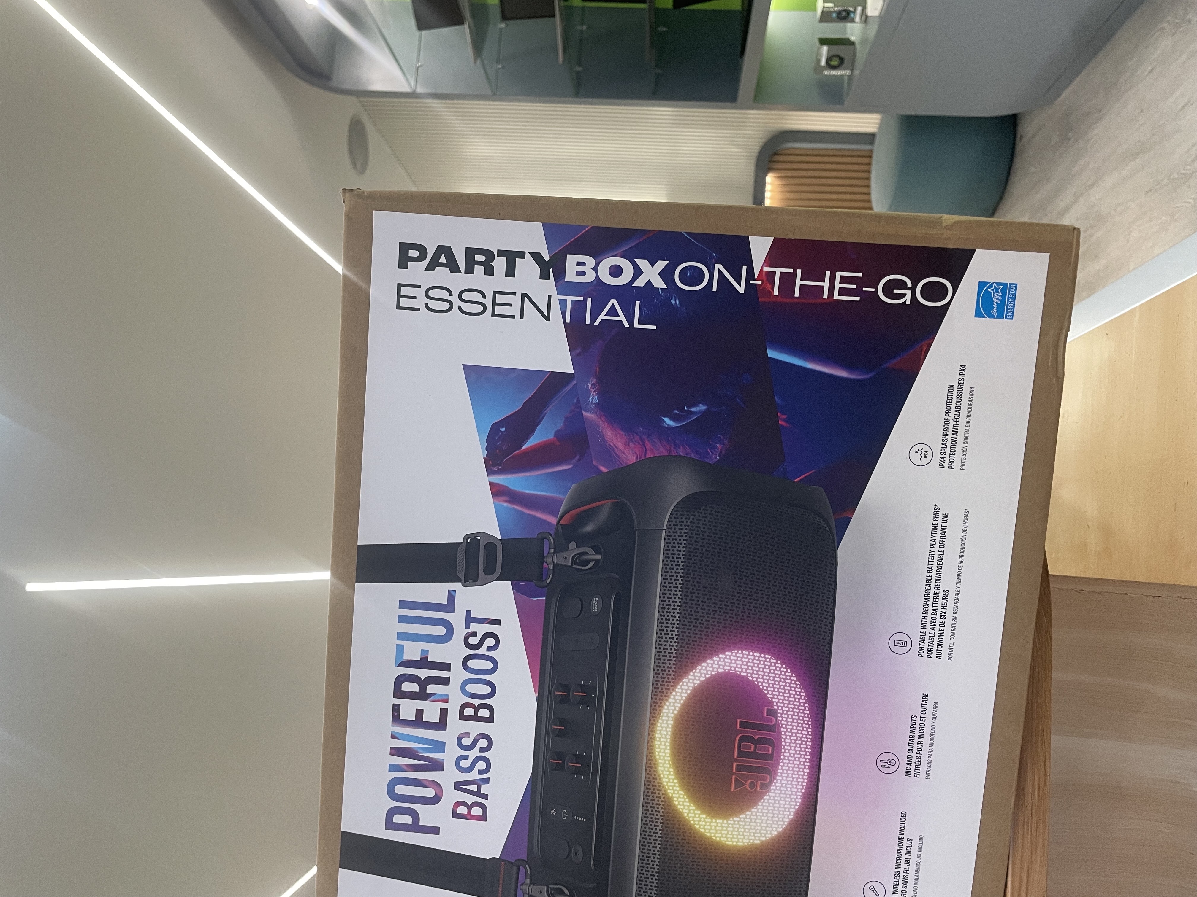camaras y audio - Bocina JBL PARTYBOX IN THE GO ESSENTIAL CON MICRÓFONO 3