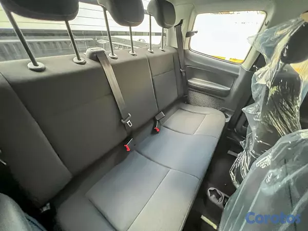 jeepetas y camionetas - Volkswagen Saveiro 2026 9