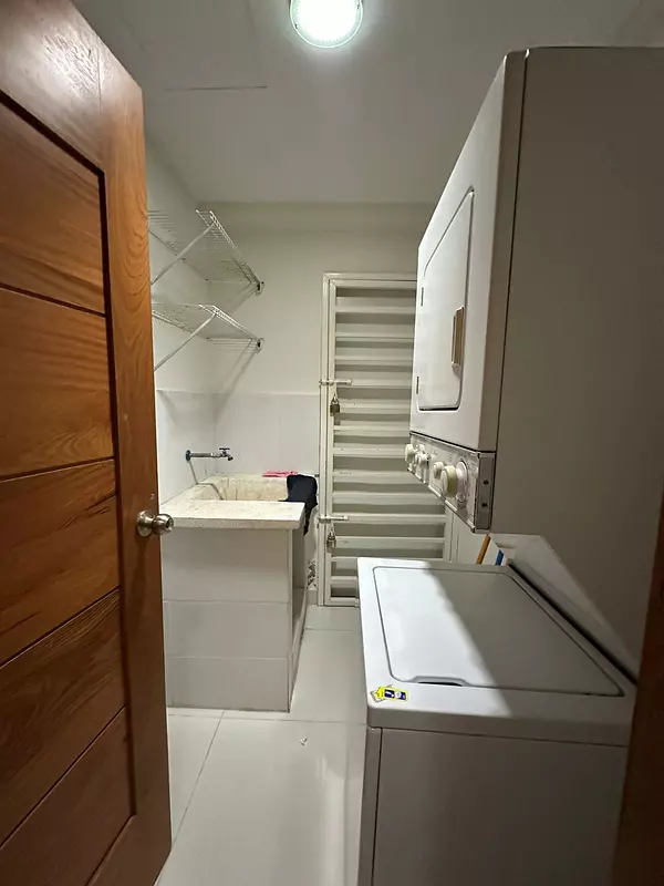 apartamentos - Apartamento en Alquiler Amueblado EVARISTO MORALES 4