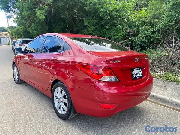 carros - Hyundai Accent 2012 8