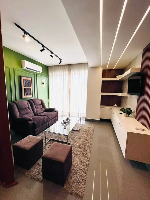 apartamentos - Alquilo apartamento en Evaristo morales. Torre Altamar VII,
 Piso 8
 US$1,100. 7