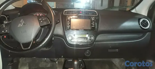 carros - Mishubichi mirage g4 2020 13