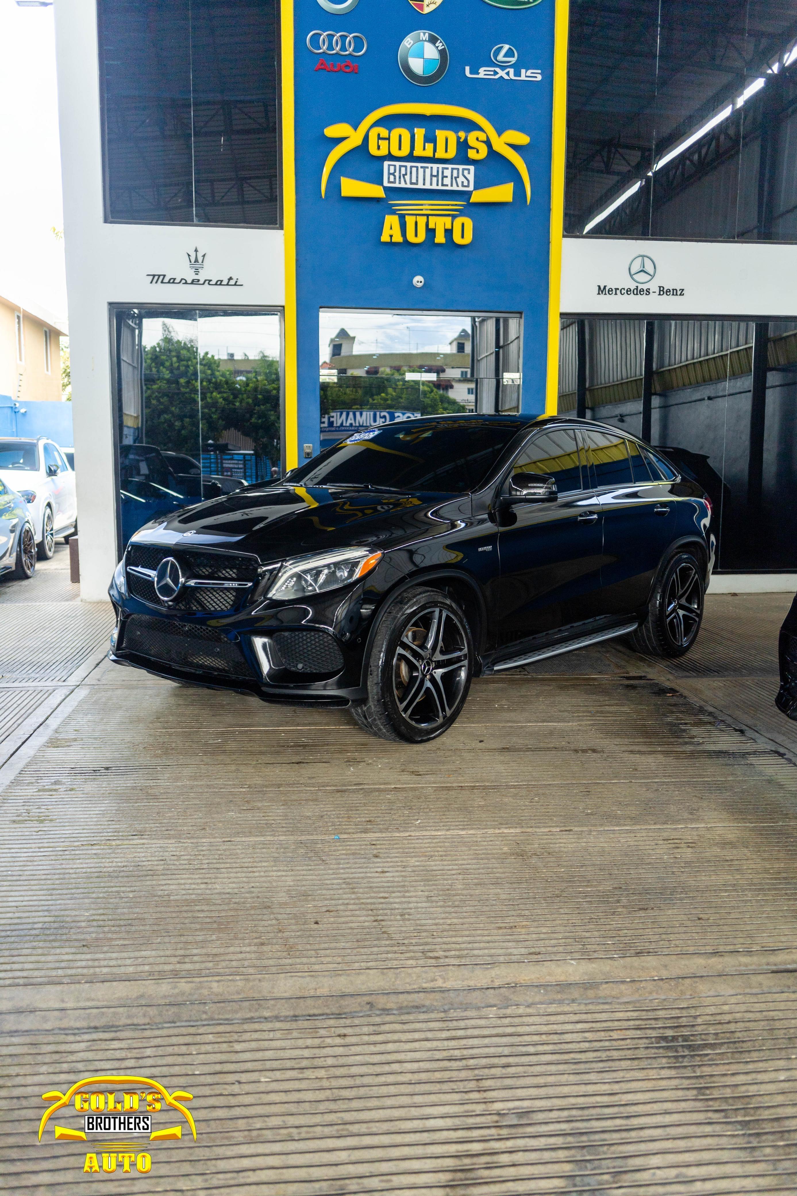 jeepetas y camionetas - Mercedes Benz GLE 43 AMG 2019 Clean Carfax Coupe 2