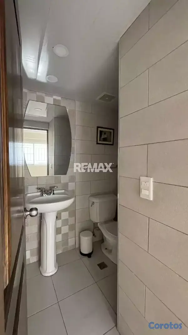 apartamentos - ESPACIOSO apartamento en alquile en EVARISTO MORAL 17