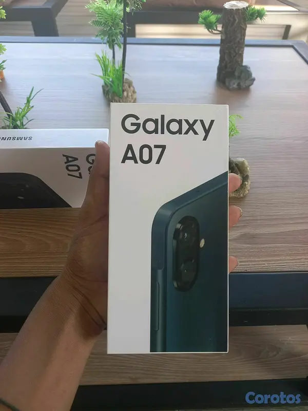 celulares y tabletas - galaxy A007



 3