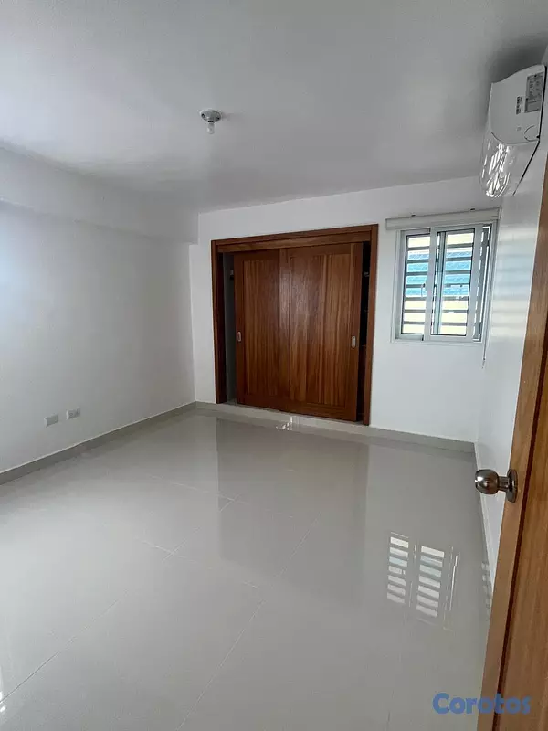 apartamentos - DIOS 📍Alquilo Torre Zona Universitaria ✈️📍 Con opc 12