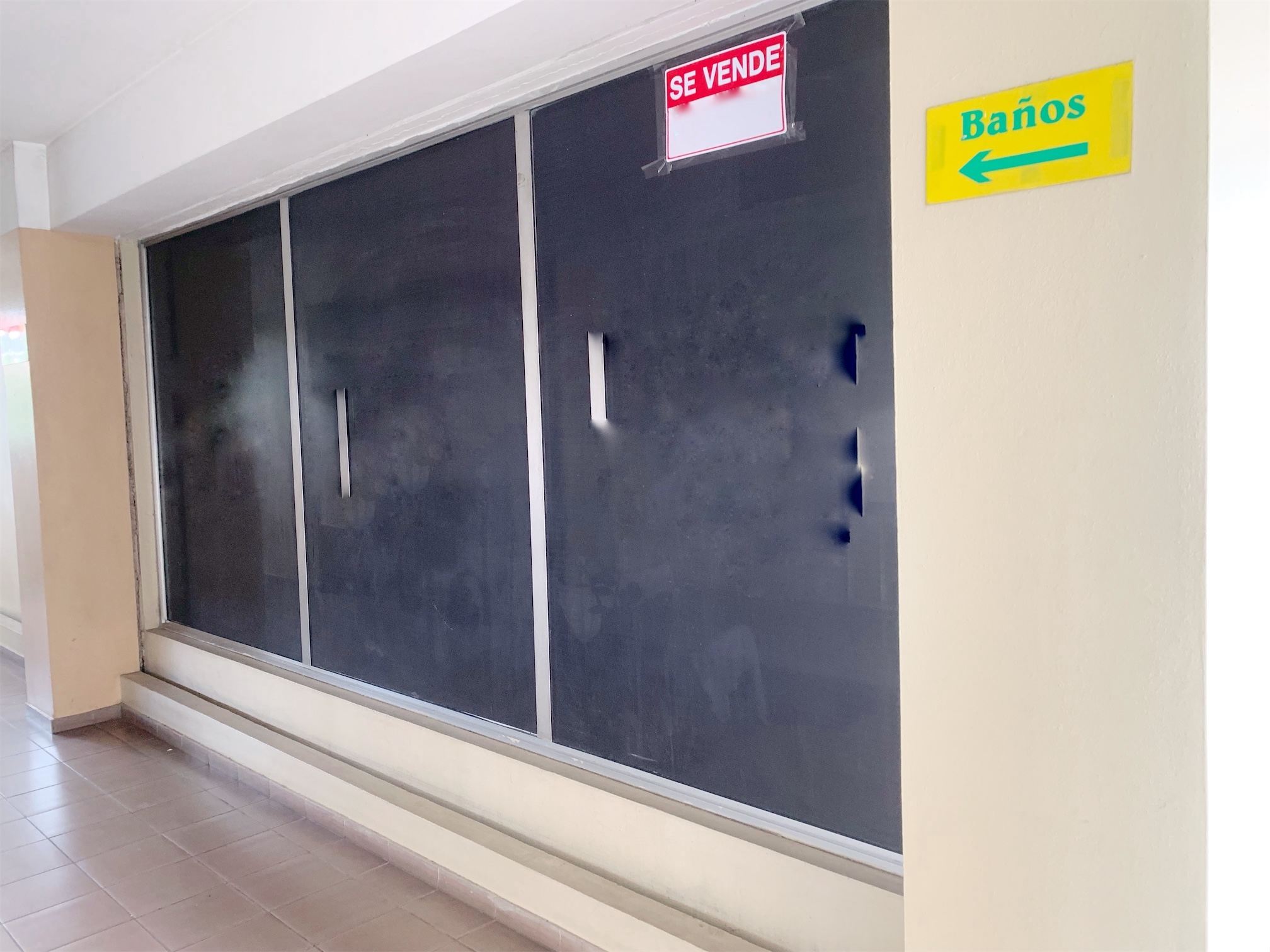 oficinas y locales comerciales - Local en venta millon 3