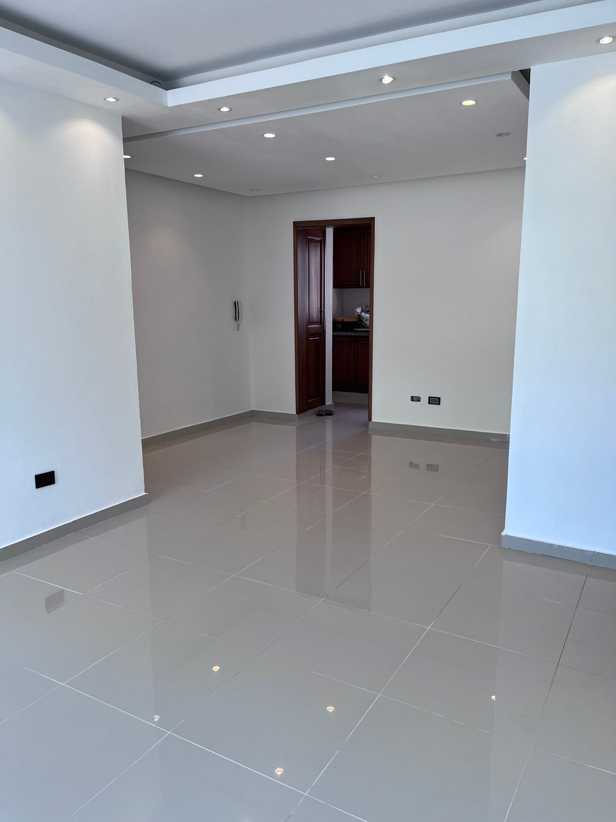 apartamentos - VENDO Apartamento 2do Piso En El Italia Santo Domi 5