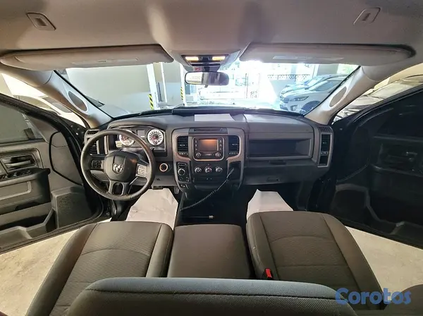 jeepetas y camionetas - Dodge 1500 Ram ST,  2018 Black Express, 4x4 2