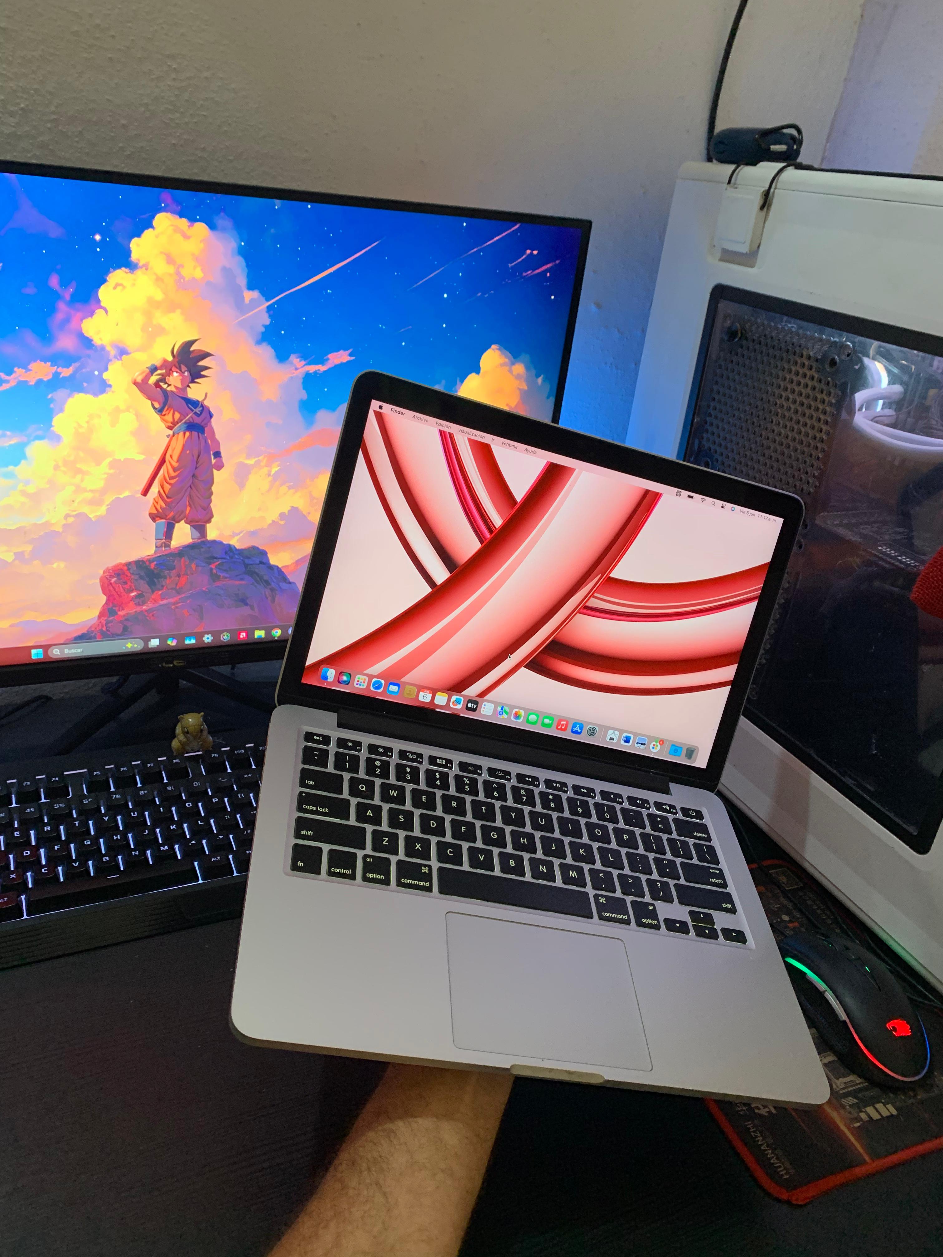 computadoras y laptops - Macbook Pro 2015 16RAM Bateria nueva 2