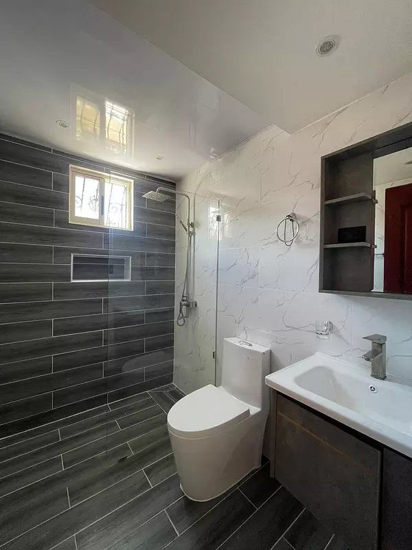 apartamentos - 3er Nivel Disponble en Llanos de Gurabo 2
