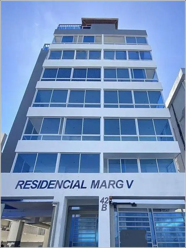 apartamentos - ALQUILO APTO AMUEBLADO EN EXCLUSIVA TORRE DE LA ZO 3