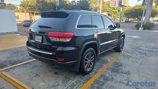 jeepetas y camionetas - Jeep Grand Cherokee Unlimited 2018 4x4 11